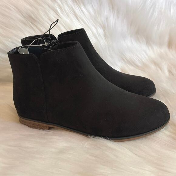 Cat & Jack New in Box Black Faux Leather Opal Zip Up Booties Size 2 - Picture 1 of 7